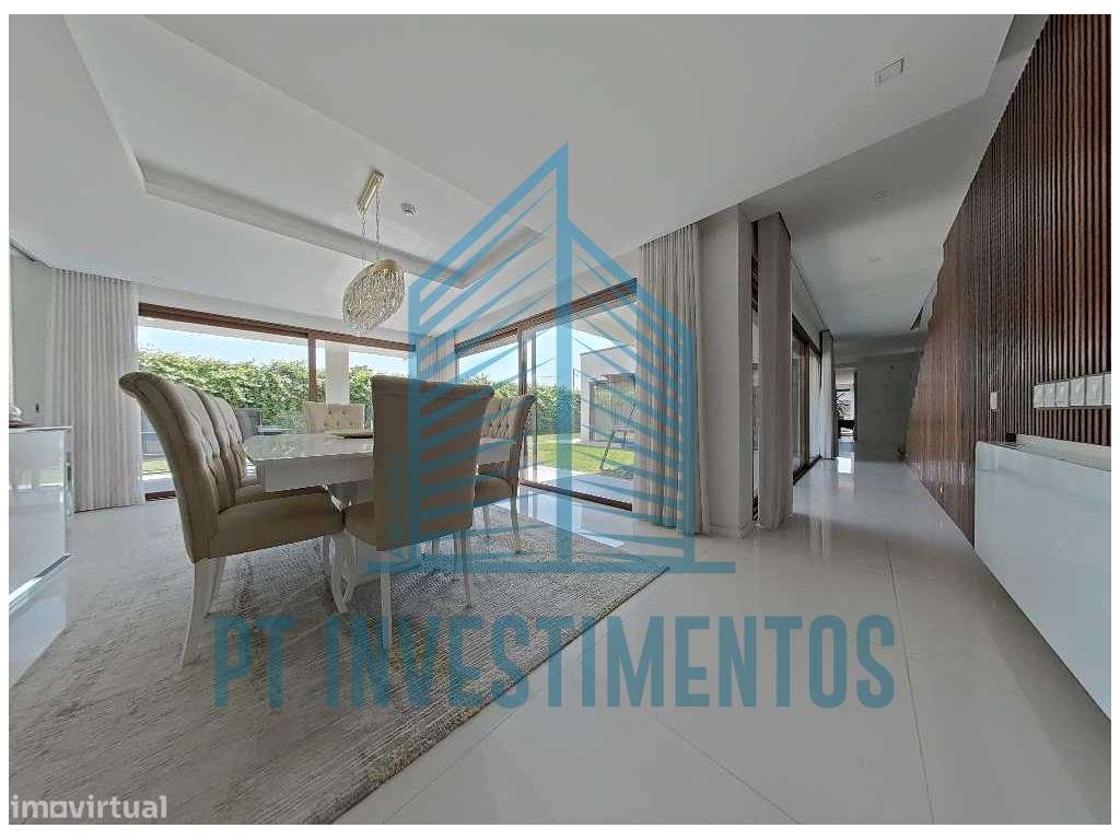 Moradia semi-nova T5+1 em Santa Joana - Aveiro-15