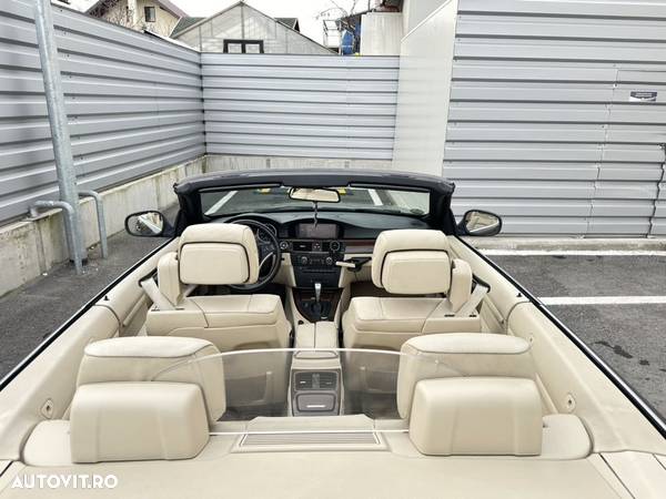 BMW Seria 3 320d Cabriolet - 8