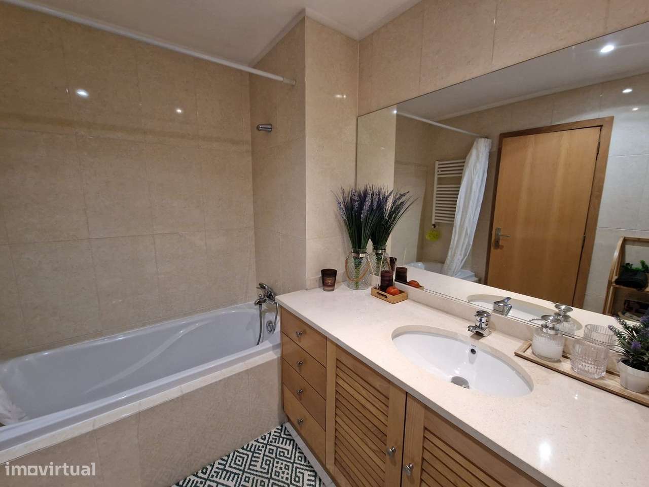 Apartamento T2 em condomínio fechado com excelentes áreas em Rio Tinto - Grande imagem: 5/30