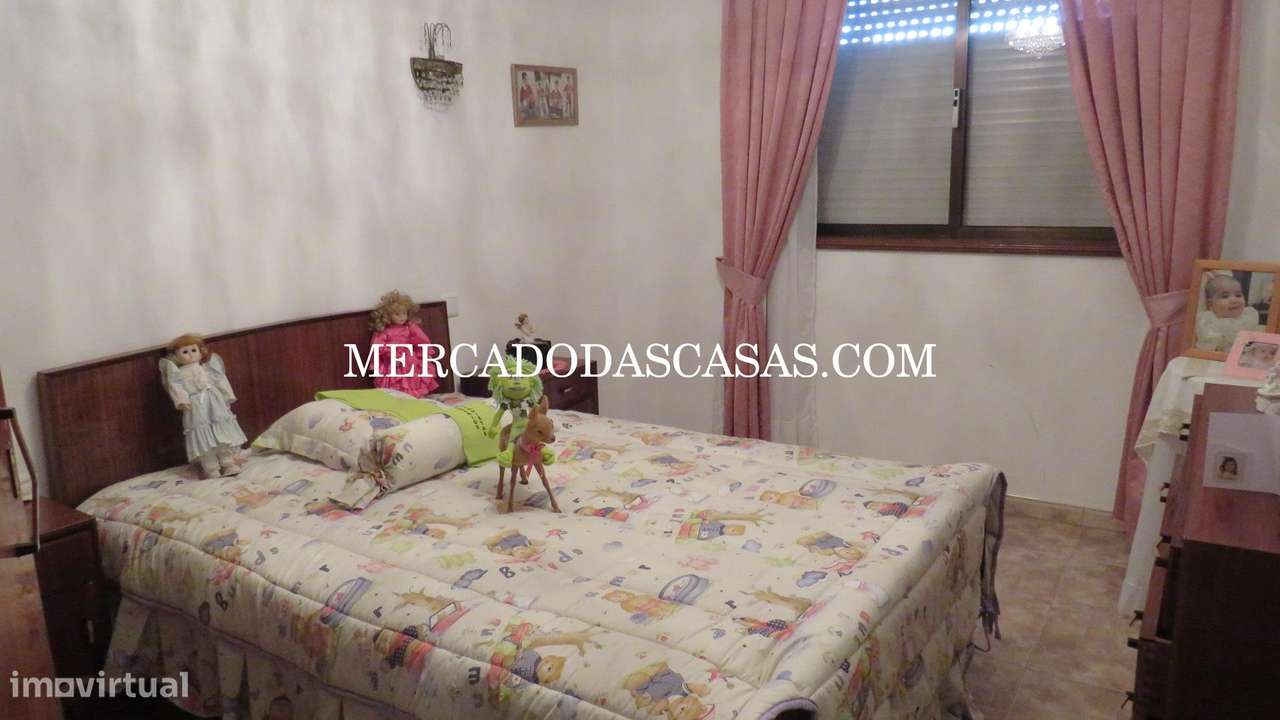 Moradia Isolada T3 em Fiães-7