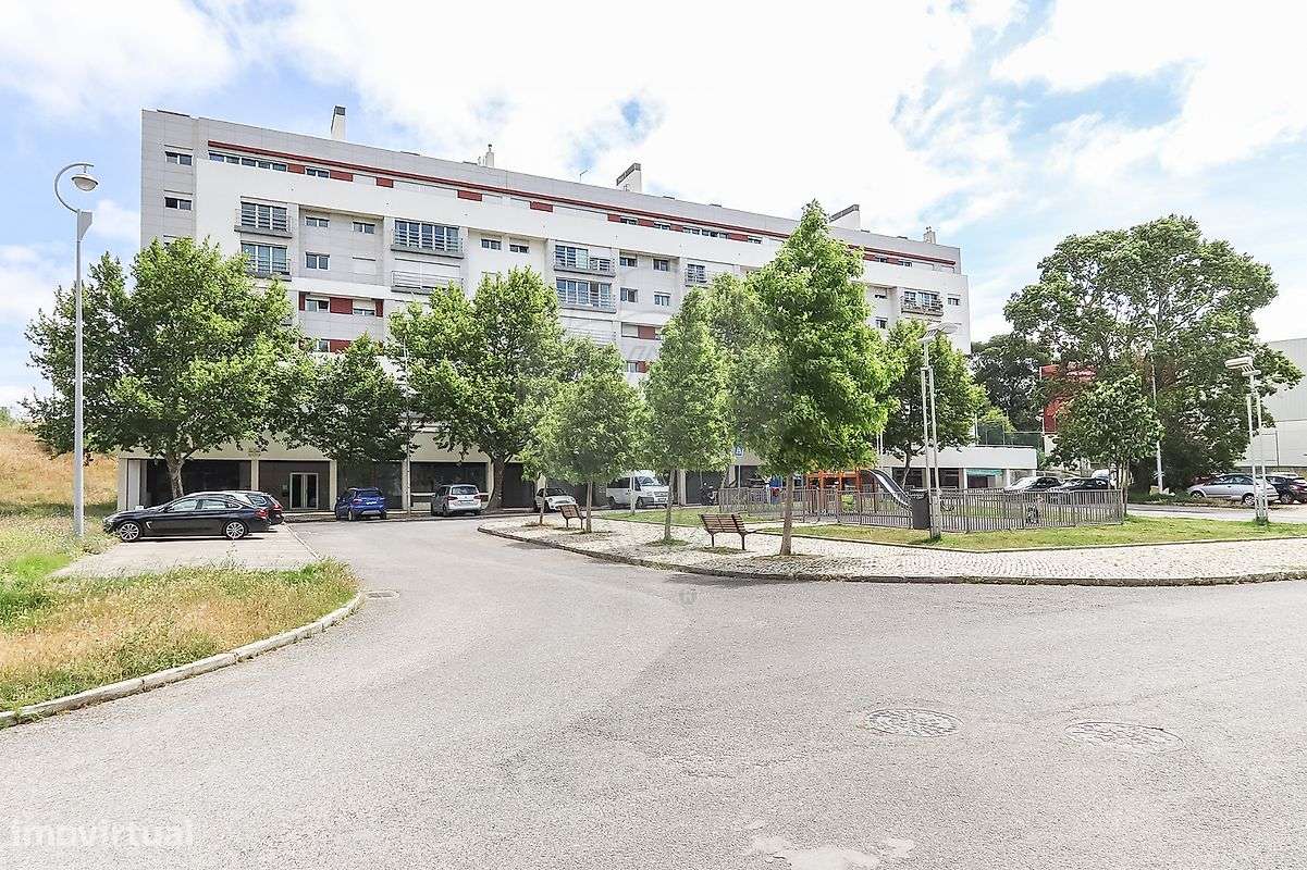 Apartamento T2 para arrendamento - Grande imagem: 2/28