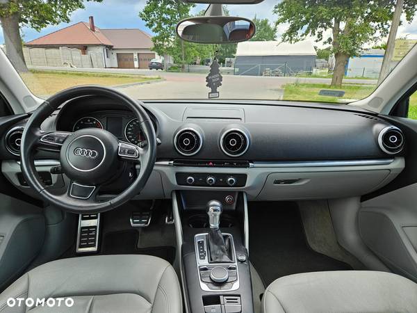 Audi A3 1.8 TFSI Ambition S tronic - 4