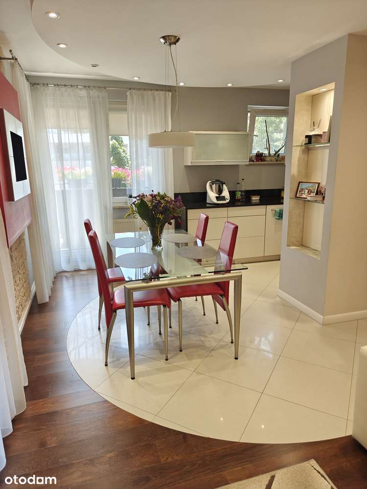 Wygodne mieszkanie 3-pokojowe●Balkon oraz dwie loggie●Miejsce garażowe-3