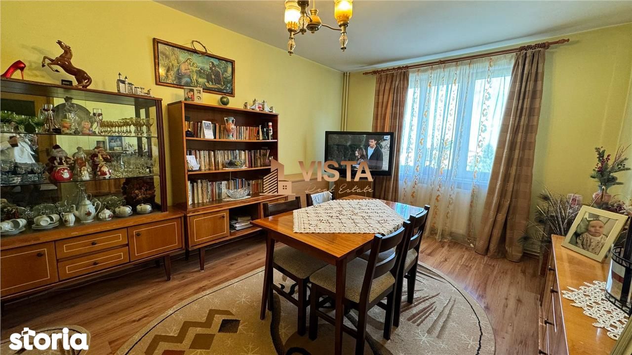 Apartament 3 camere, etaj intermediar, zona Astra, Brasov