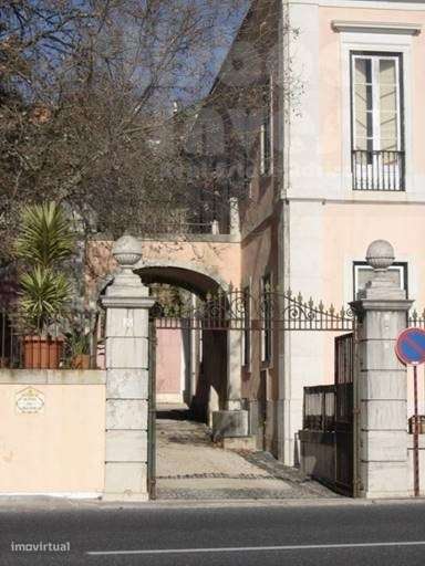 Palacete exclusivo com vistas panorâmicas em Paço de Arcos-9