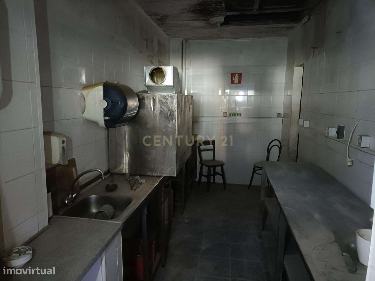 Espaço Comercial na Rua Passos Manuel, Alhandra - Grande imagem: 4/23