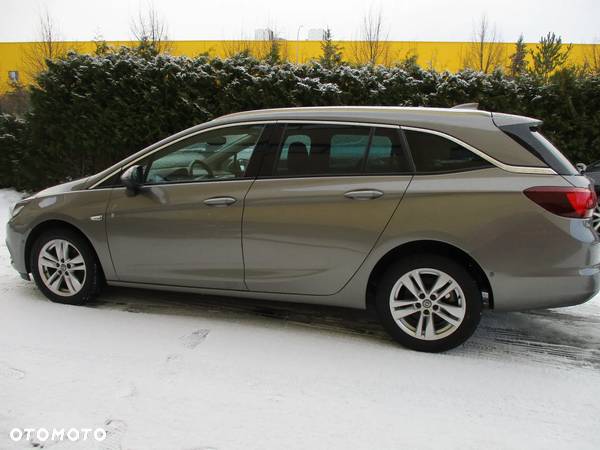 Opel Astra IV 1.6 CDTI Cosmo - 6