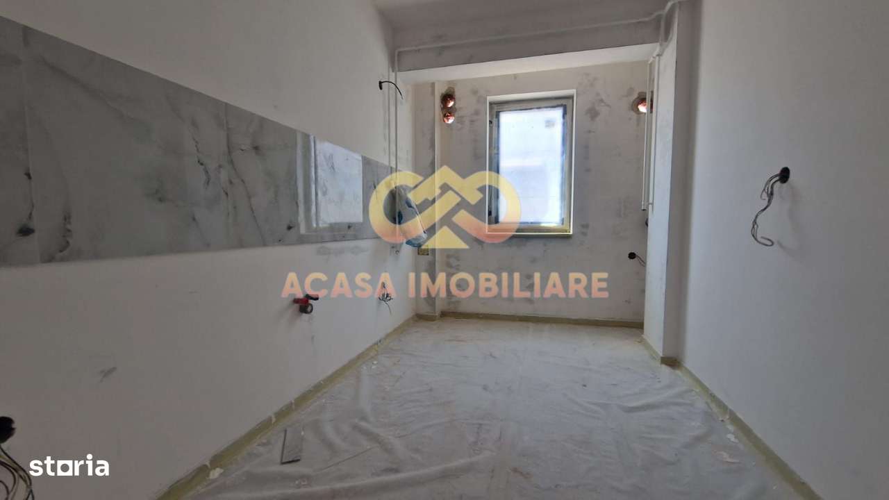 NOU ROND ERA PACURARI AP.1 Camera 41Mp - Imagine principală: 1/8