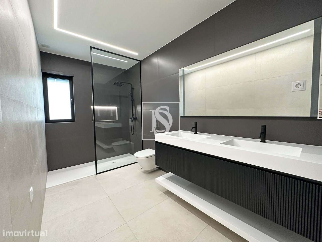 Moradia V4 nova  com vistas panorâmicas - Grande imagem: 4/17