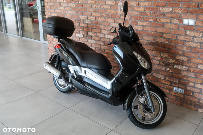 Yamaha X-max - 17