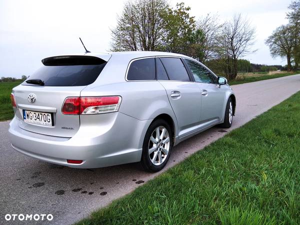 Toyota Avensis - 6