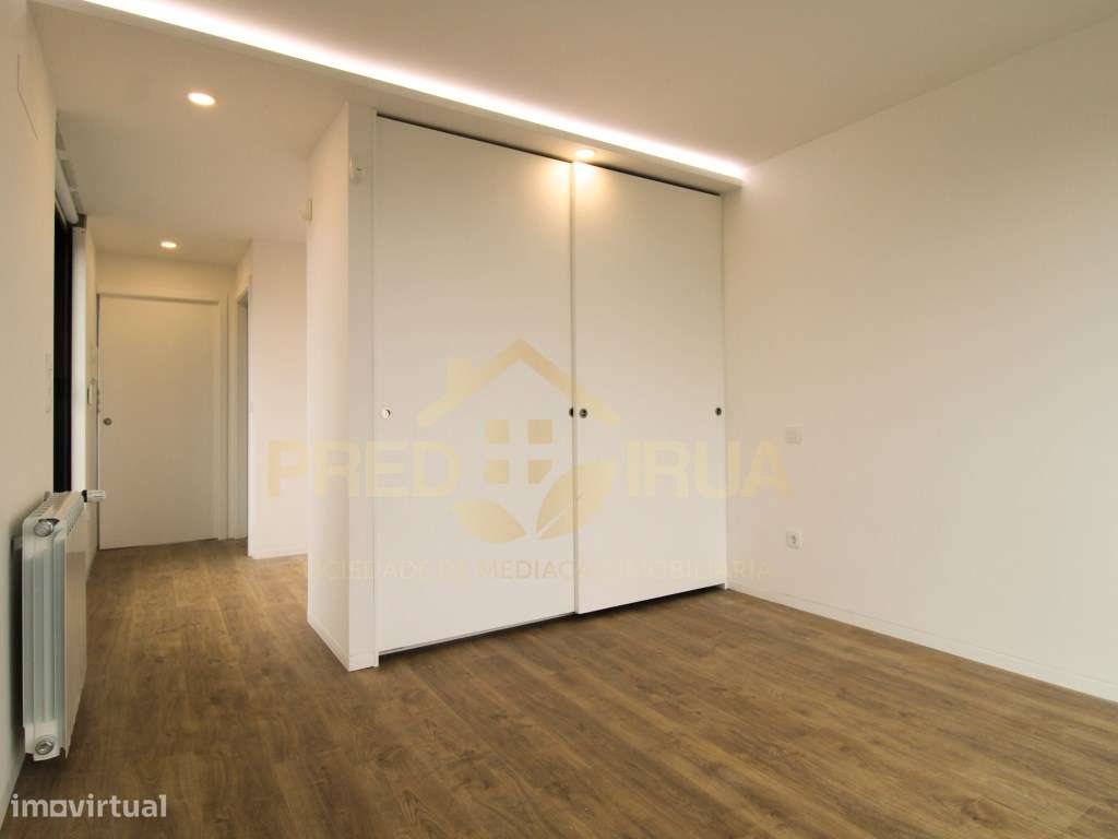 Moradia Nova S. Félix da Marinha em fase final de construção-11