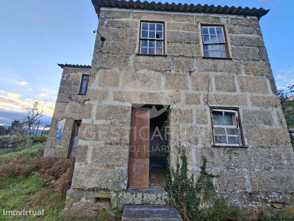 Moradia para reconstrução em São Tomé de Covelas, Baião-15