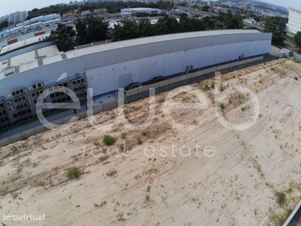 Terreno Industrial para venda em Setúbal-5