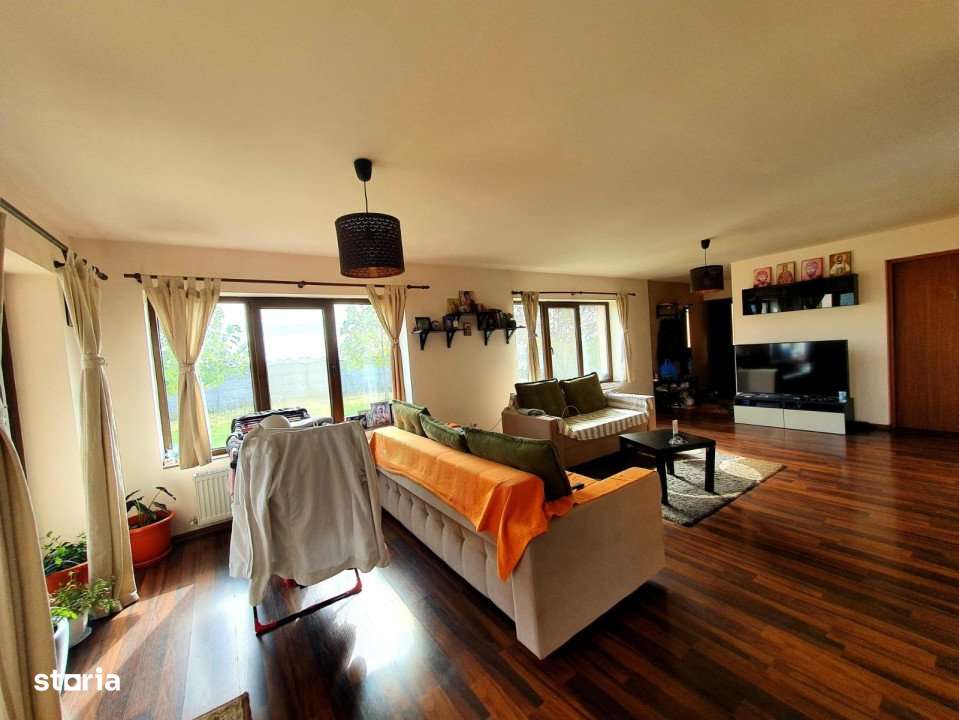 Vila de 230 mp utili, mobilata, 844 mp teren, in comuna Berceni - Imagine principală: 3/19