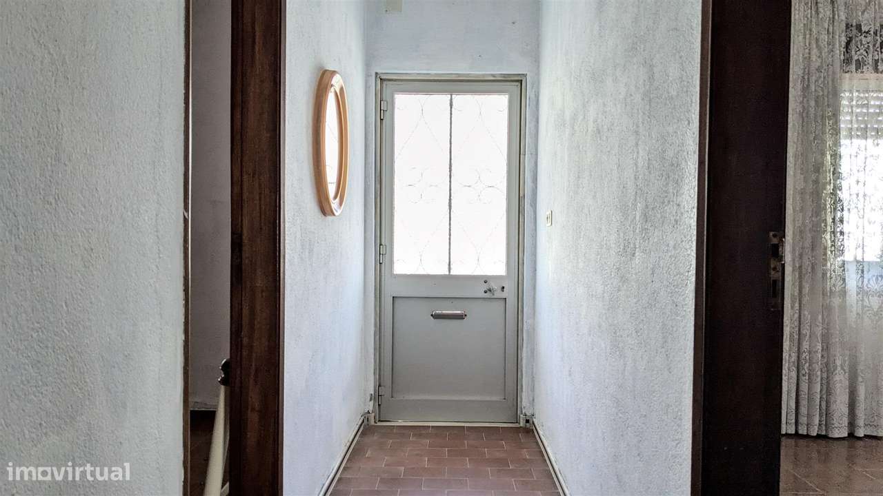 Moradia no Casal das Areias-Alverca-12