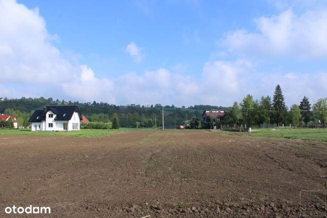 Stadniki - działka budowlano-rolna o pow. 2054m2.