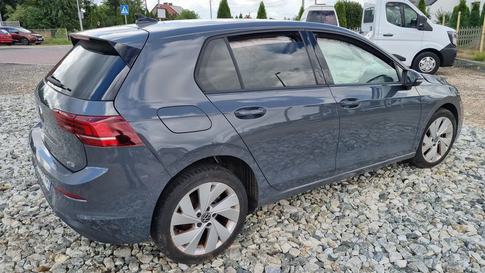 Volkswagen Golf VIII (2020-) 1.5 eTSI OPF DSG Life 2024
