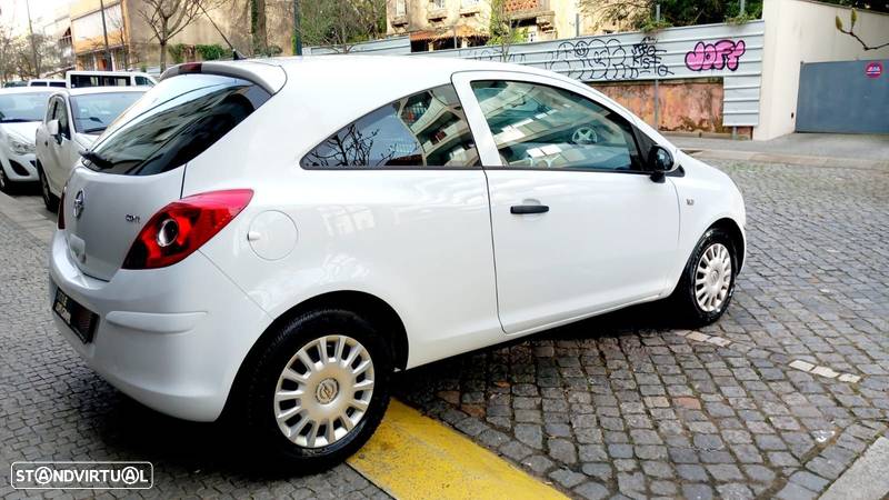 Opel Corsa 1.3 CDTi Enjoy EcoFLEX - 9