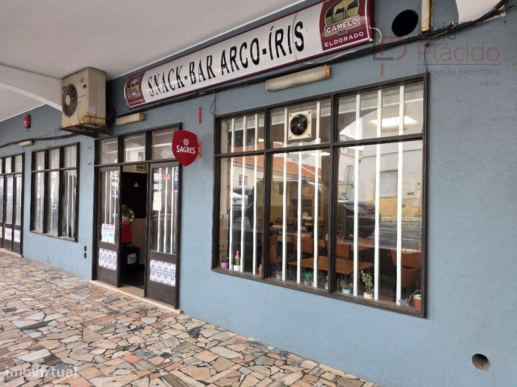 SNACK-BAR/RESTAURANTE NO CENTRO DA CIDADE-13