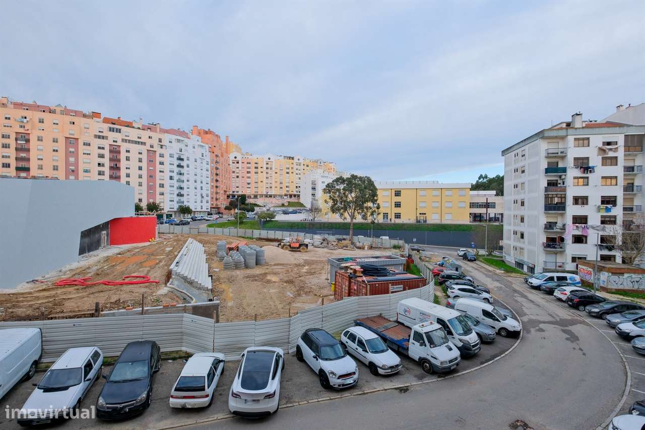 Vende-se apartamento T3 na Rinchoa, Rio de Mouro-14