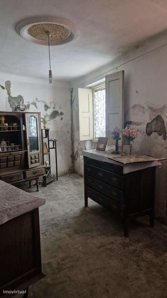 Moradia Térrea para Reconstrução em São Bernardo, Aveiro - Grande imagem: 2/33