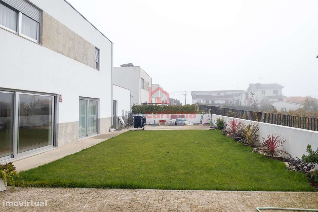 Moradia de Luxo T3 em Mancelos, Amarante-42