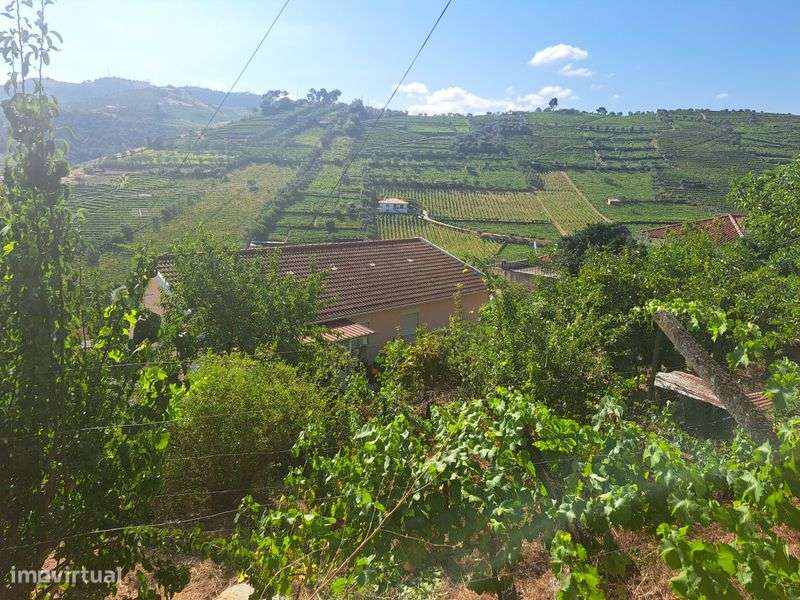 Vende-se Moradia  V4 - Grande imagem: 5/5