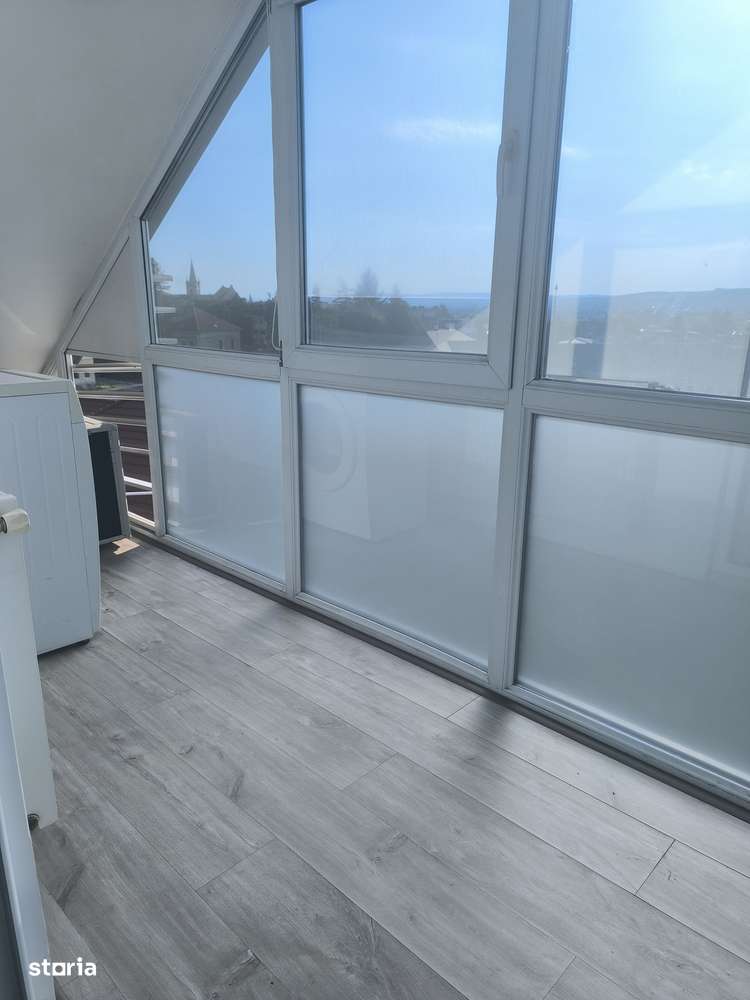 Penthouse 3 camere, 2 bai, dressing 90 mp Cornisa-16