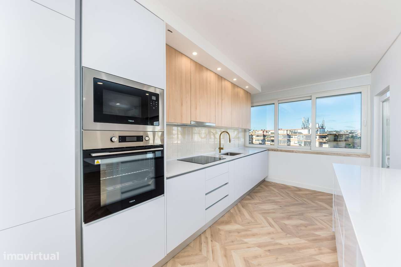 Apartamento T3 Totalmente Remodelado – Cova da Piedade, Almada-5
