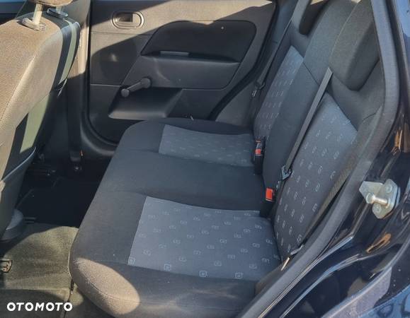 Ford Fiesta 1.3 Ambiente - 7