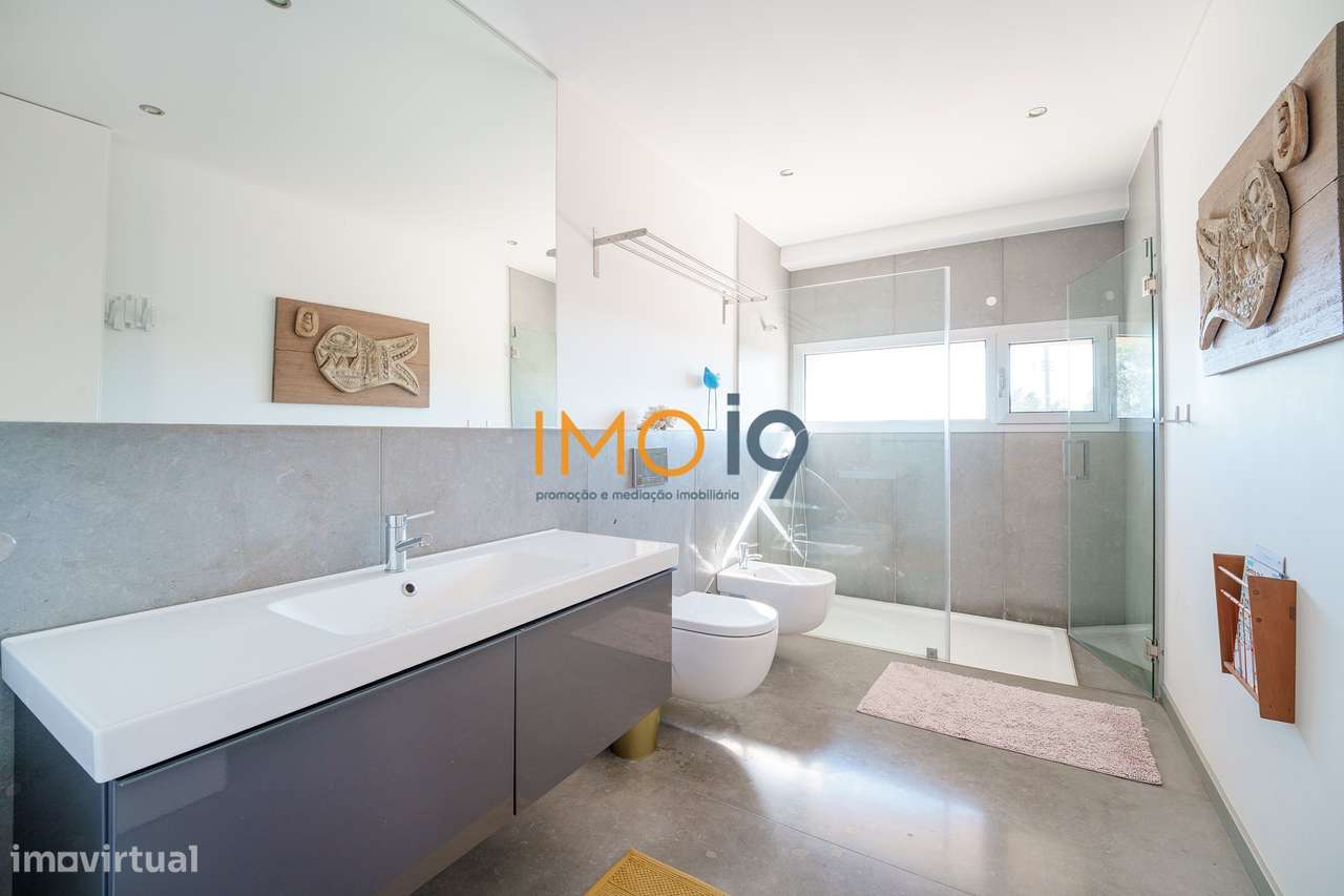 Moradia T4 Luxo - São Mamede-35