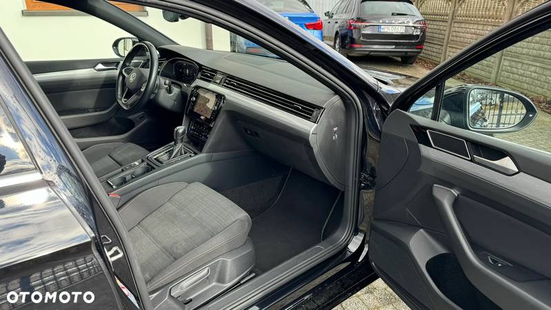 Volkswagen Passat Variant 2.0 TDI SCR DSG Business - 7