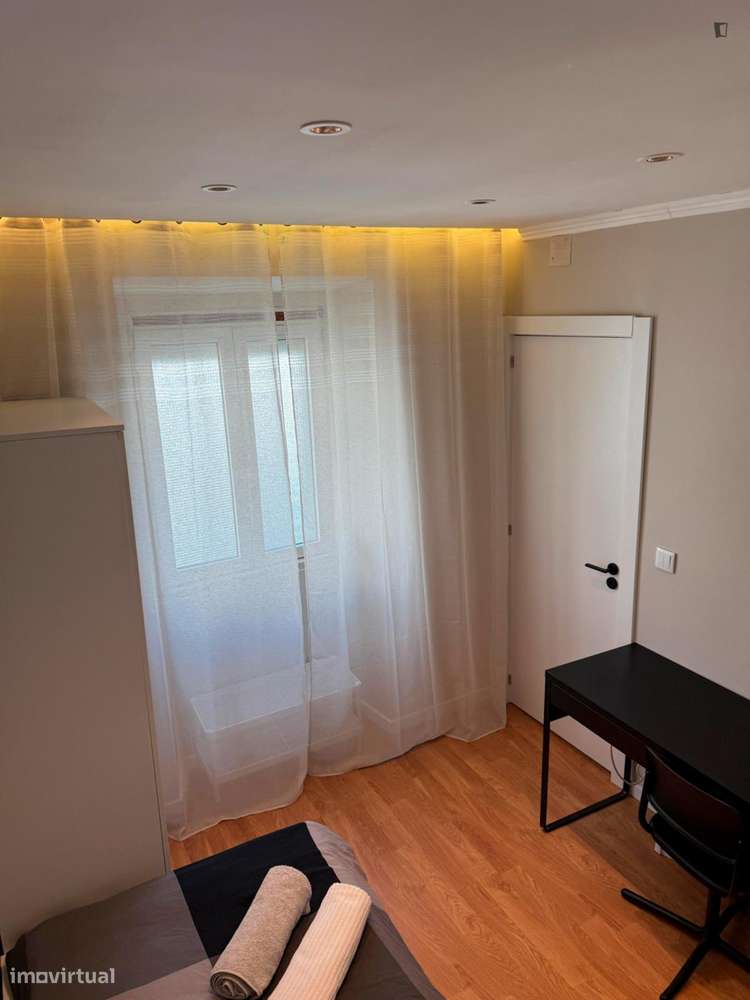 Quarto - localizado em Penha de França Lisbon - Grande imagem: 4/7