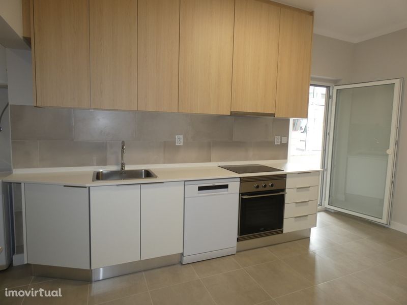 O seu NOVO Apartamento T3 no Coração da Cidade: Moderno e Confortável!