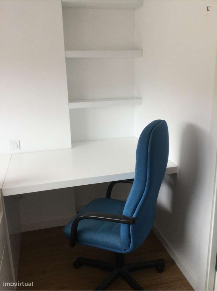 Quarto - localizado em Aldoar Porto - Grande imagem: 3/8