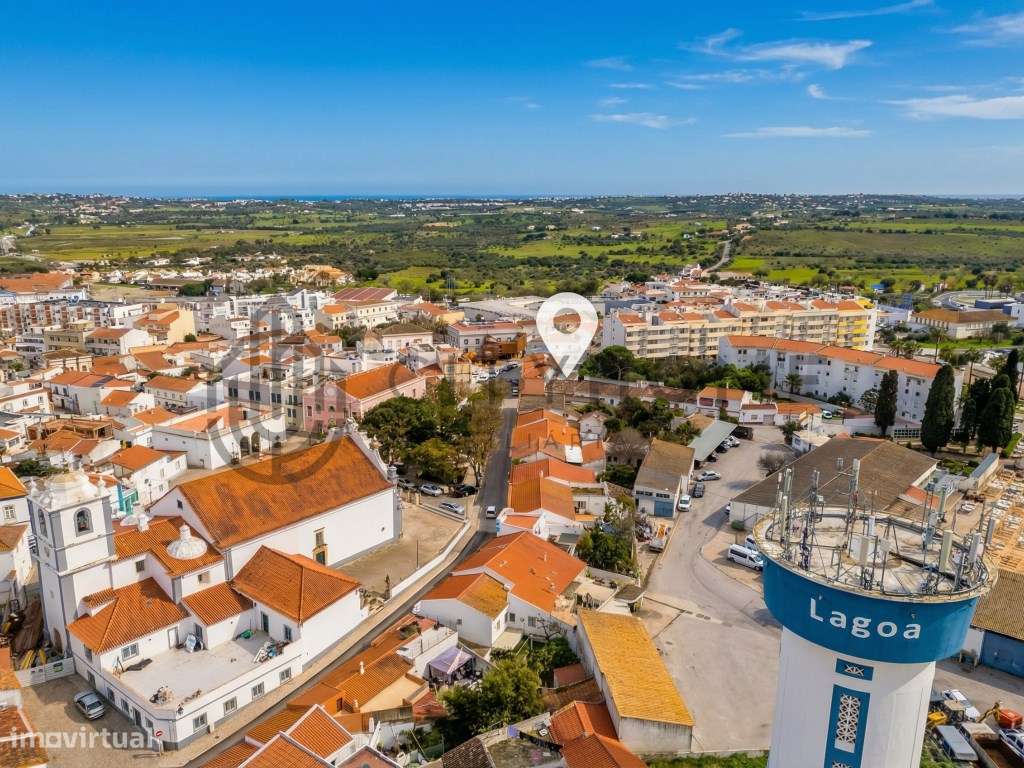 Moradia T2 com quintal no centro de Lagoa-26