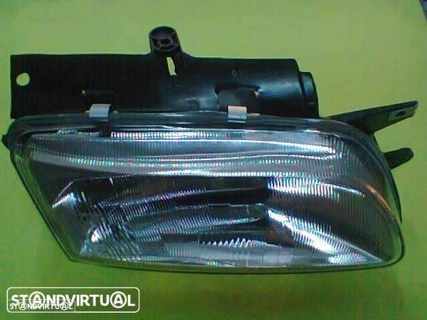 Farois da frente Citroen Berlingo 1996-2002 NOVOS - 1