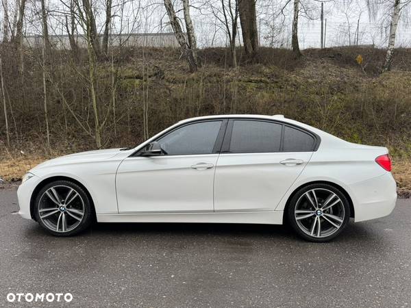 BMW Seria 3 320d Luxury Line sport - 4