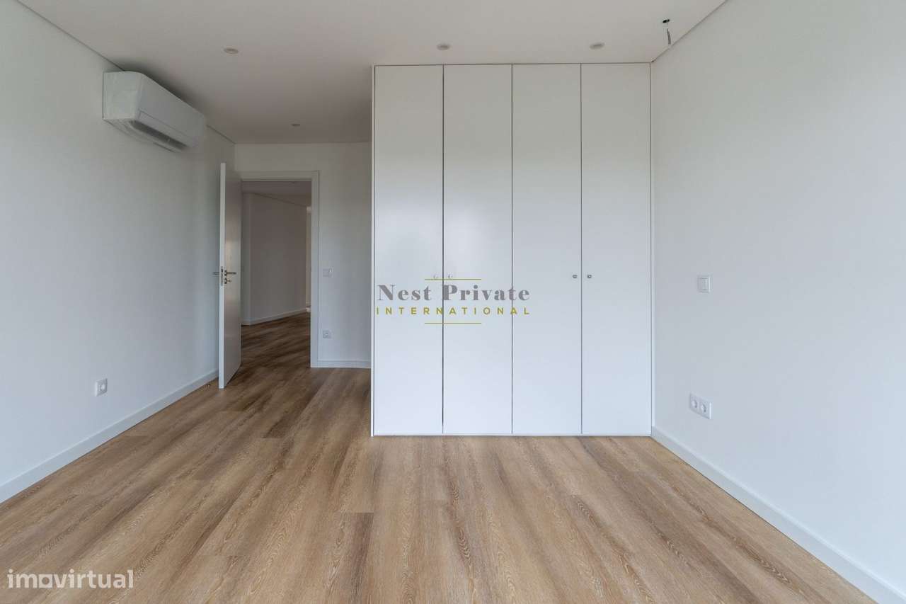 Apartamento T5 Duplex Antas-28