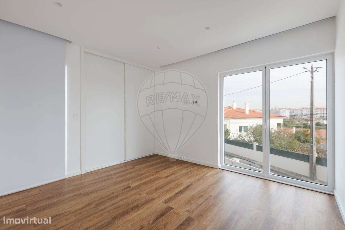 Moradia T4 para venda-30