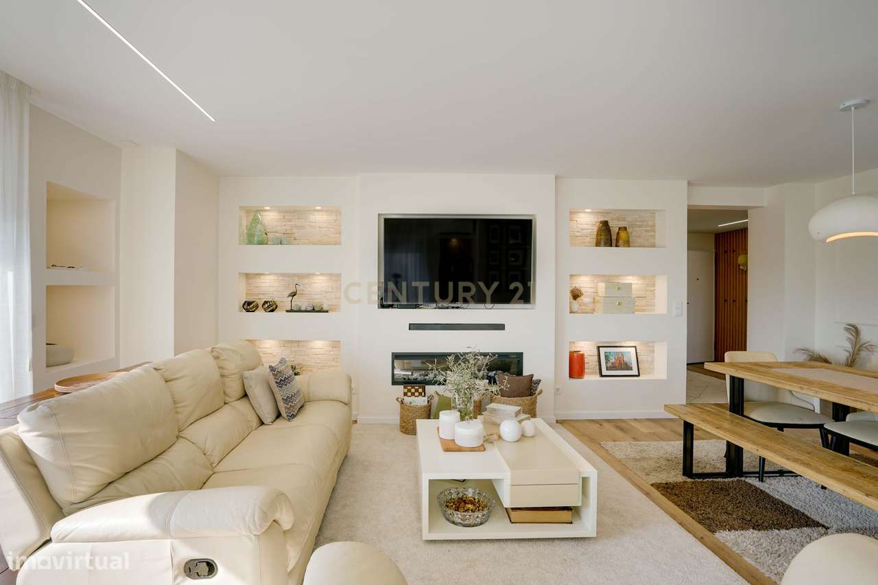 Apartamento T3 na Praça da Concórdia, Montijo-6