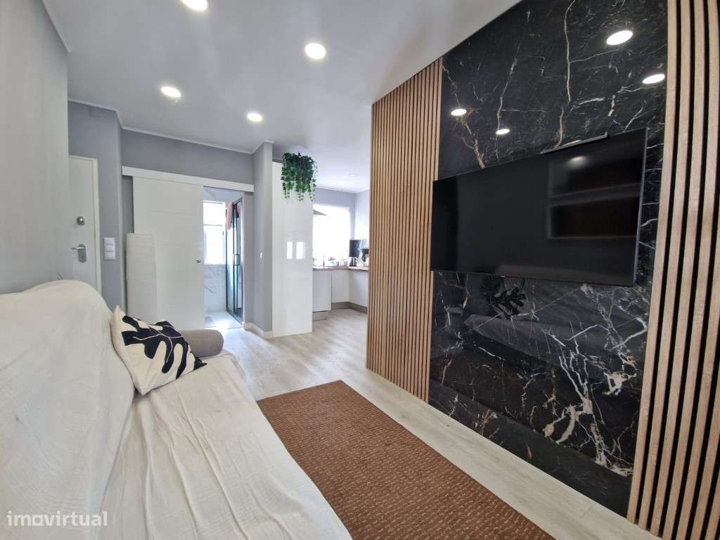 Apartamento Duplex T1+1 - Grande imagem: 2/21