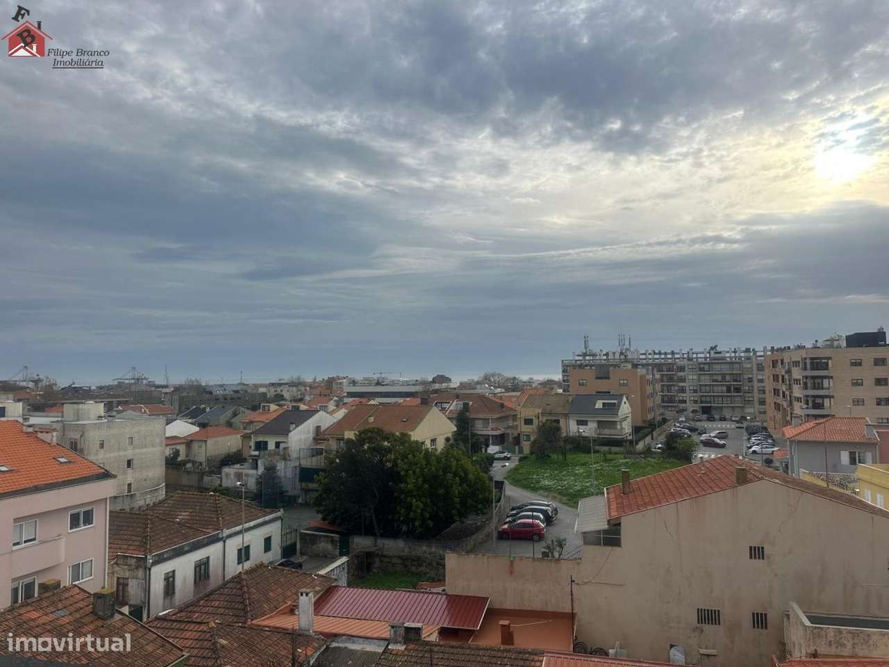 T3+1 centro Leça da Palmeira 3 frentes e vista Mar!-4