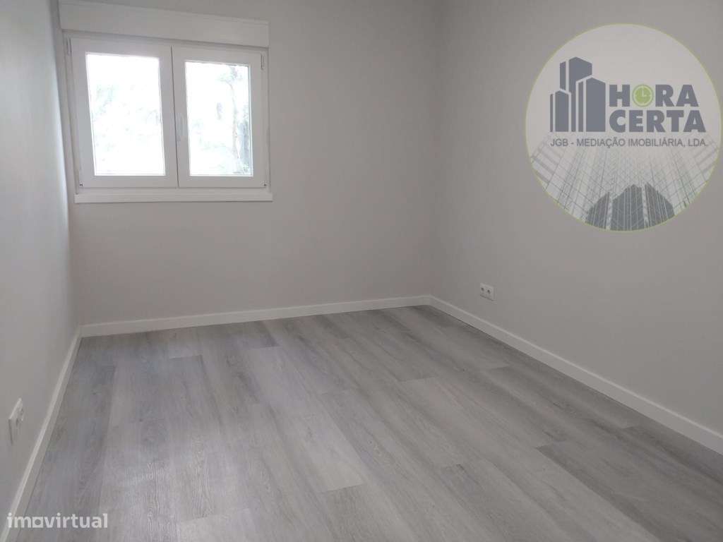 Apartamento T3 Laranjeiro!-12