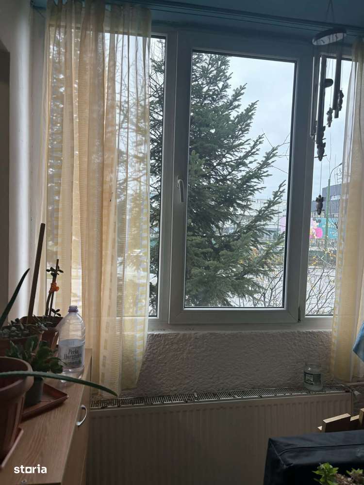 Garsoniera zona TRACTORUL,-1