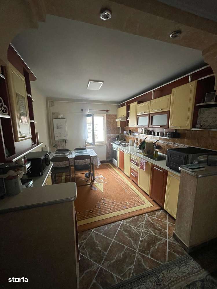 Vand apartament cu 2 camere in Satu Mare - Imagine principală: 5/8