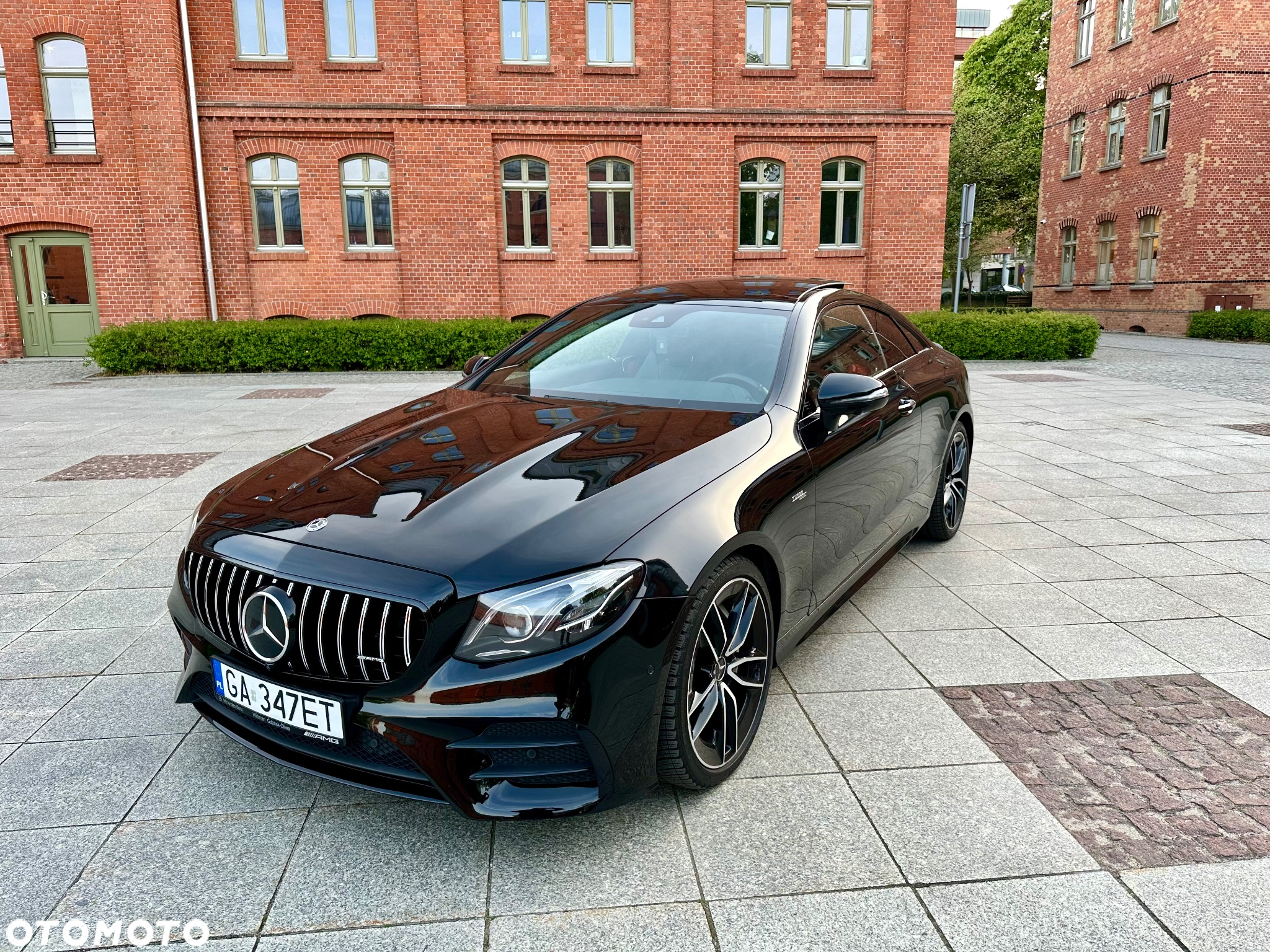 Mercedes-Benz Klasa E AMG 53 Coupe 4-Matic+ 9G-TRONIC - 38