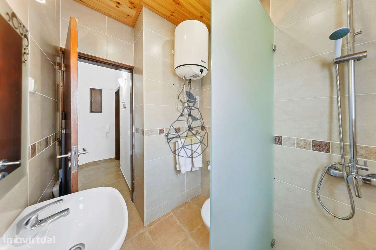 Apartamento T1 Renovado a dois passos do Areal da Praia da Rocha-7