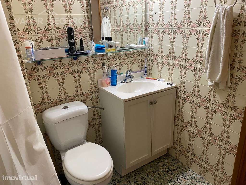 Apartamento T2 na Quinta das Drogas em Alverca do Ribatejo-30